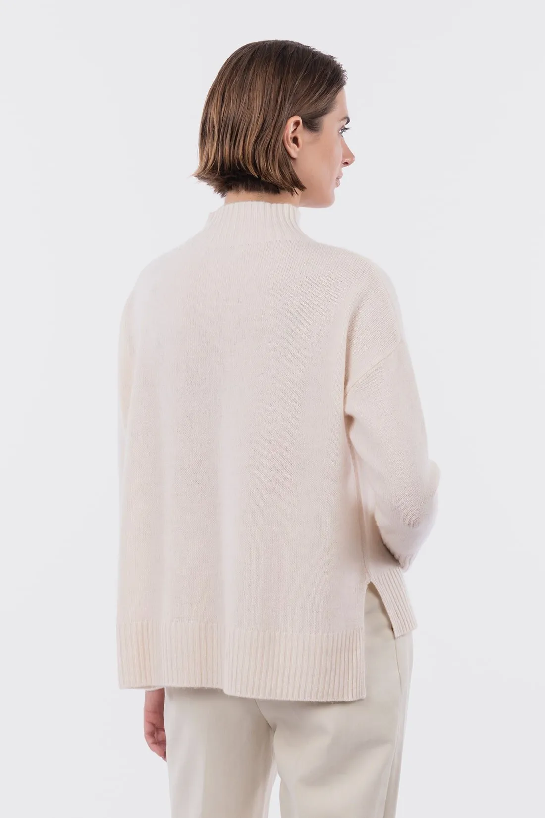 Pullover asimmetrico collo vulcano